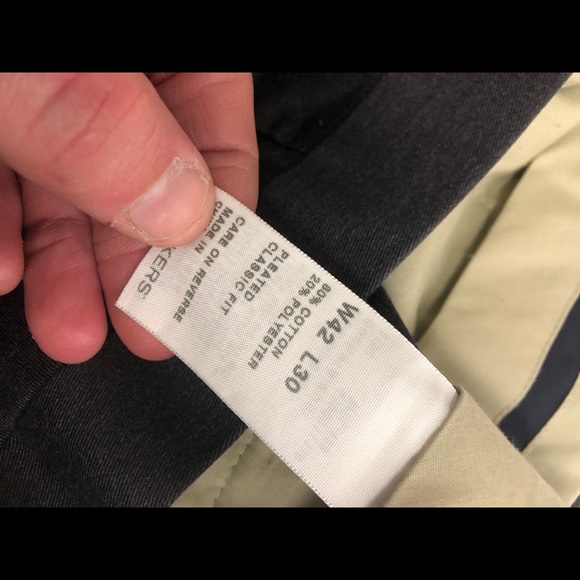 Dockers Classic Fit - Picture 3 of 3